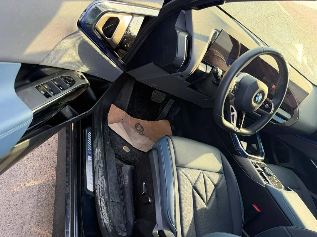 BMW X3L — переднее сиденье и интерьер с элементами M-пакета