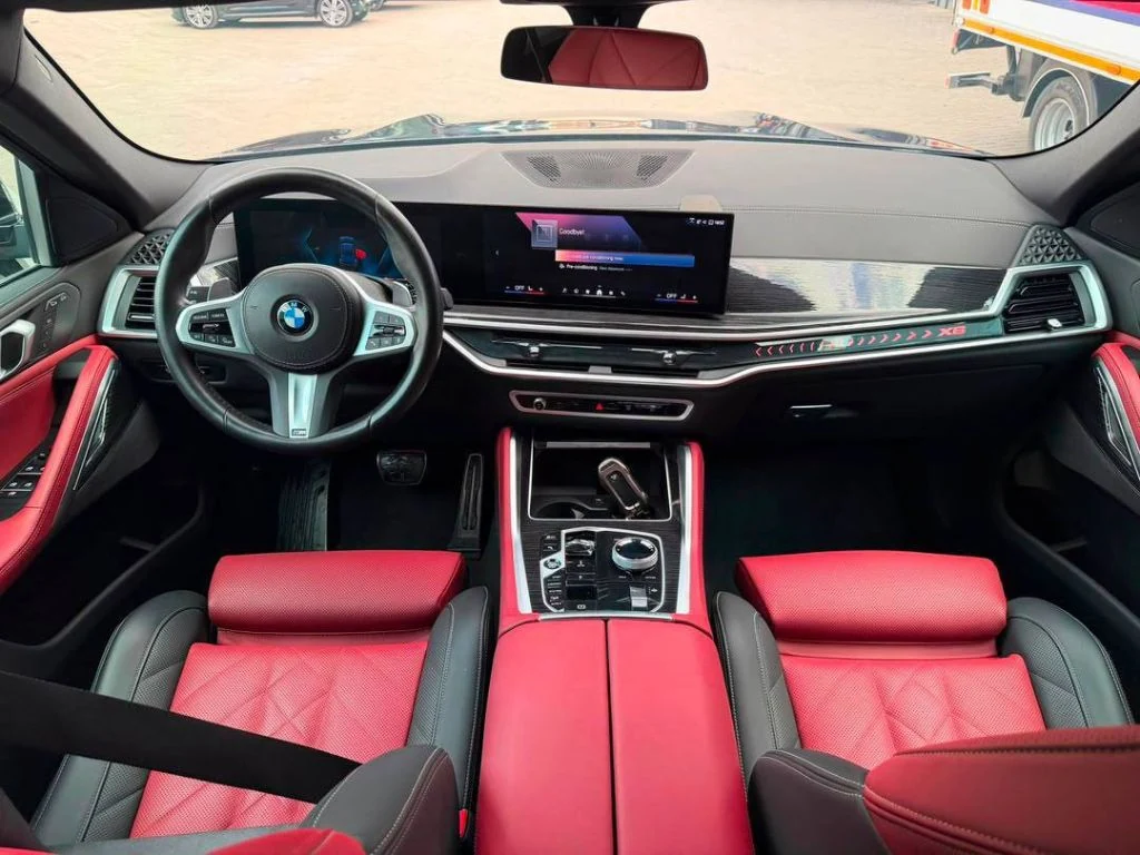 BMW X6 30i 2024 — BMW Curved Display и красный кожаный салон